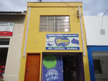 Alugar Comerciais / Salas em São José do Rio Pardo. apenas R$ 700,00