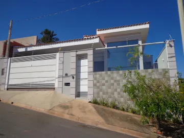 Alugar Casas / Padrão em São José do Rio Pardo. apenas R$ 1.100.000,00