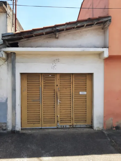 Alugar Casas / Padrão em São José do Rio Pardo. apenas R$ 470.000,00